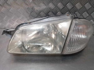 Far farovi lijevi mazda 323 F 99-03