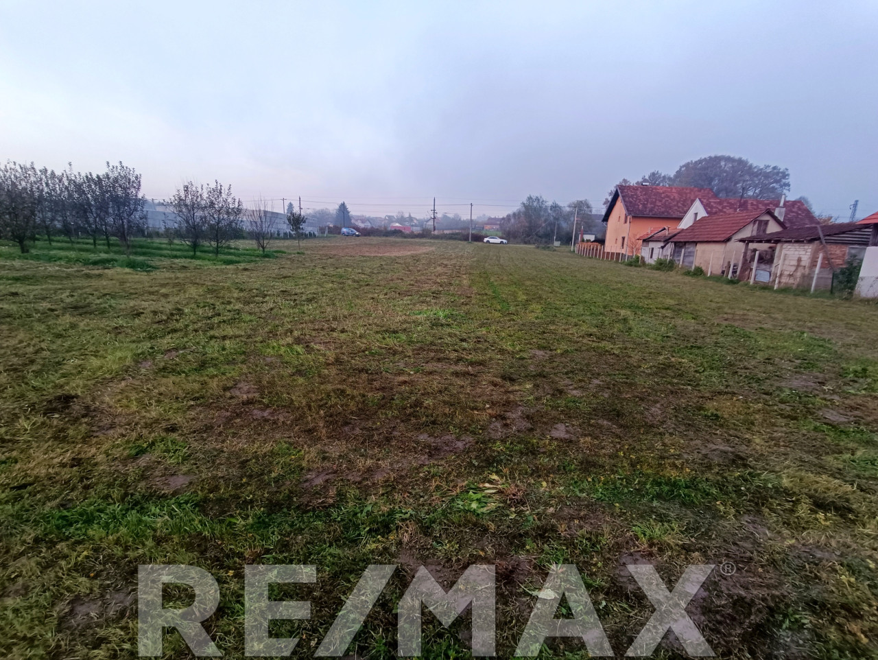 Zemljište 4042m2 za gradnju hale u Ramićima 2
