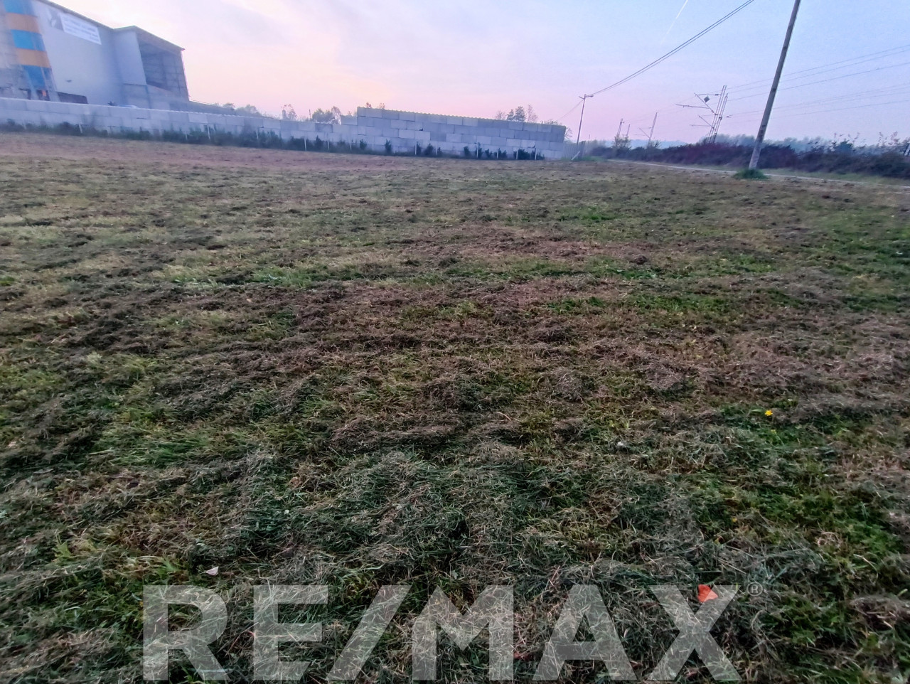 Zemljište 4042m2 za gradnju hale u Ramićima 5
