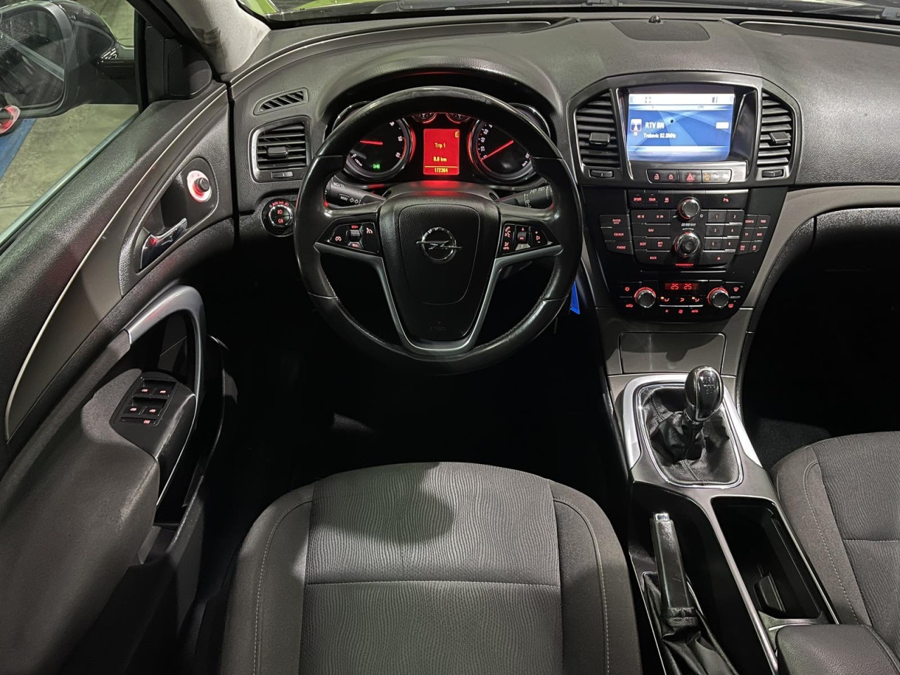 OPEL INSIGNIA 2.0 CDTI 4x4 EDITION, 2010 GOD, XENONI,