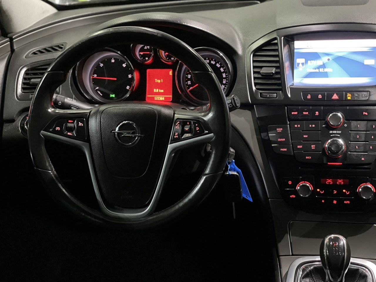 OPEL INSIGNIA 2.0 CDTI 4x4 EDITION, 2010 GOD, XENONI,