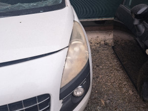 FAROVI PEUGEOT 3008 2012 GOD