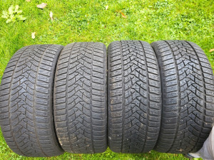 Gume 235 45 18 zimske Dunlop winter sport 5 2021