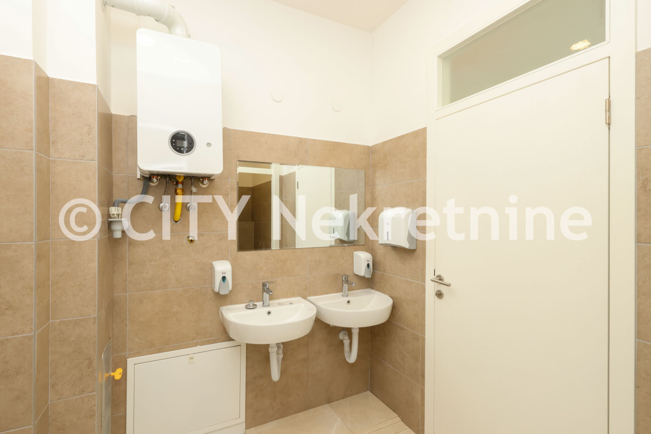 Poslovni prostor - Centar - Šip - 55 m2 8