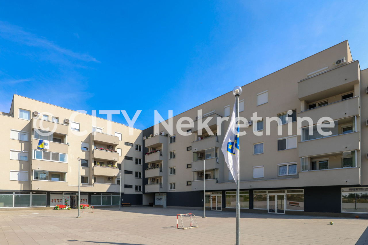 Poslovni prostor - Centar - Šip - 55 m2 11