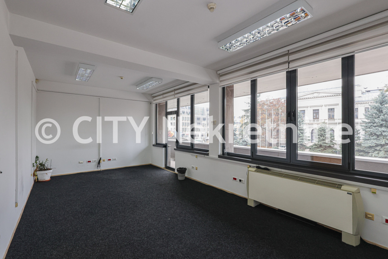 Poslovni prostor - Centar - Branilaca Sarajeva - 29 m2 2