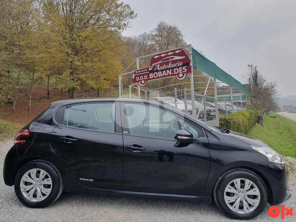 Peugeot 208 1.2/60KW*2014god*NAVIGACIJA*KLIMA