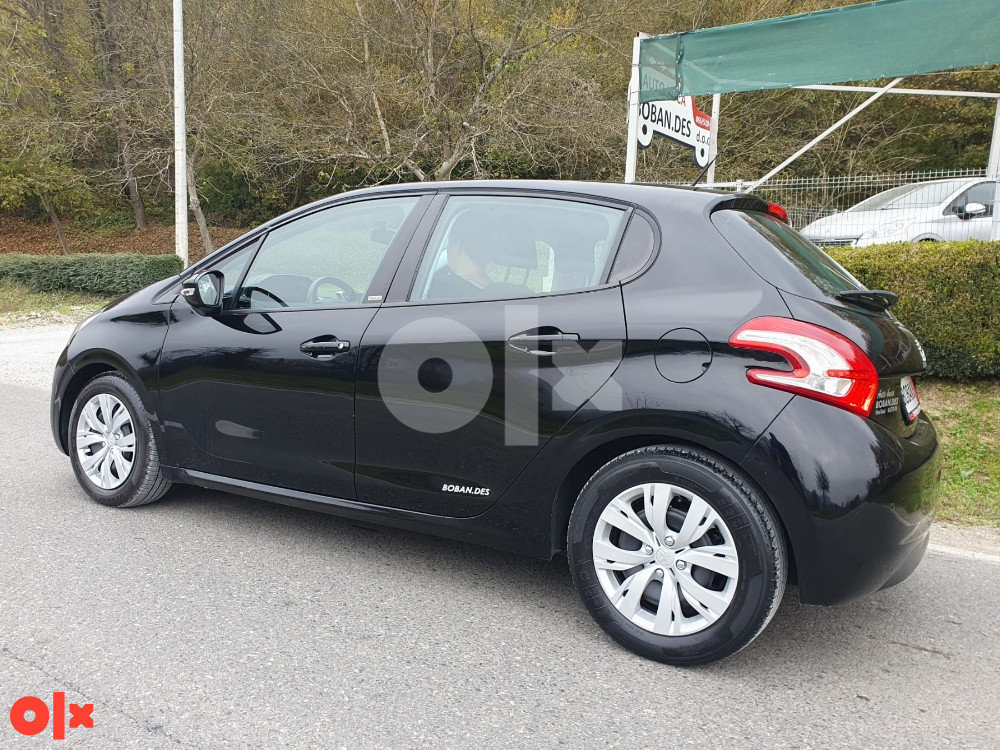 Peugeot 208 1.2/60KW*2014god*NAVIGACIJA*KLIMA