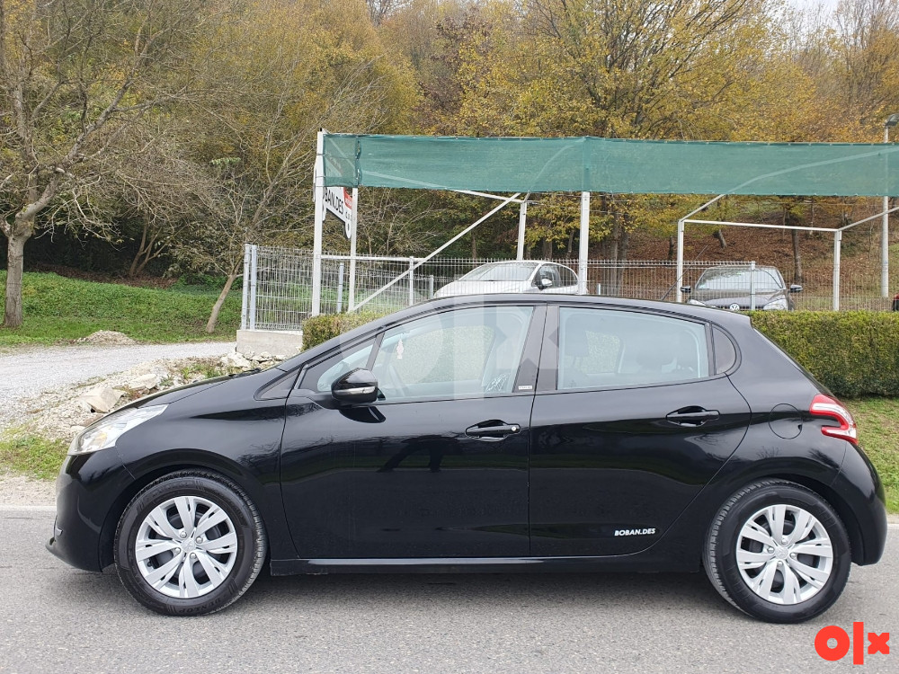 Peugeot 208 1.2/60KW*2014god*NAVIGACIJA*KLIMA