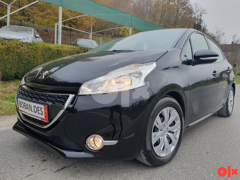 Peugeot 208 1.2/60KW*2014god*NAVIGACIJA*KLIMA