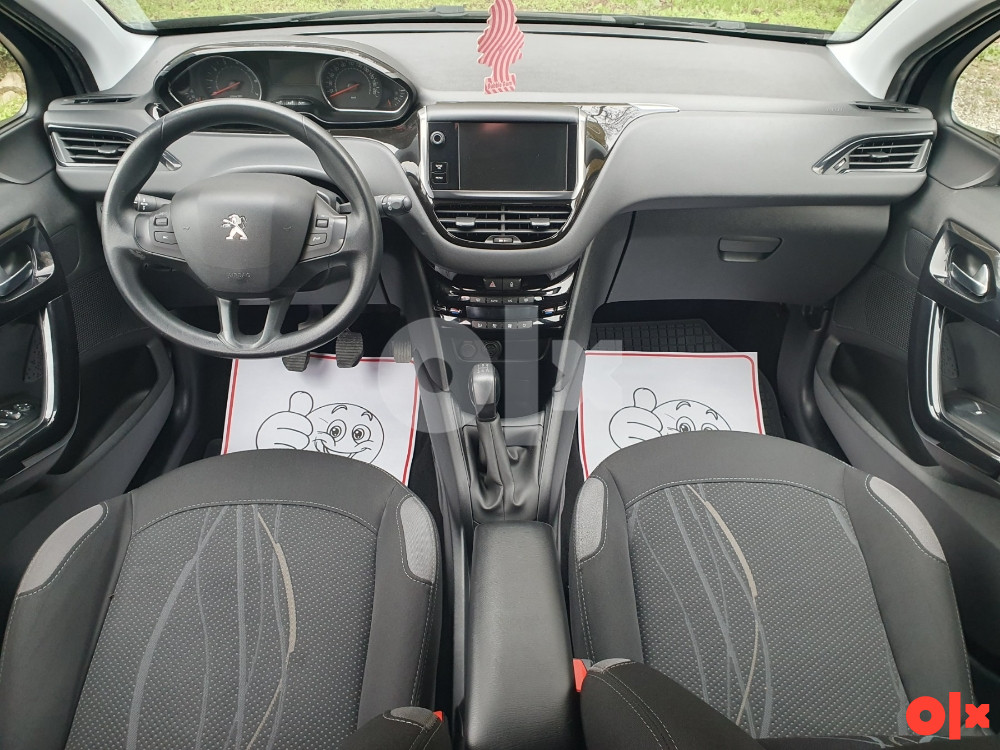 Peugeot 208 1.2/60KW*2014god*NAVIGACIJA*KLIMA