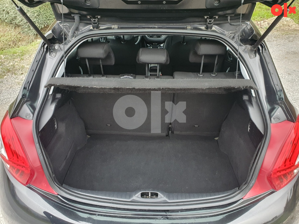 Peugeot 208 1.2/60KW*2014god*NAVIGACIJA*KLIMA
