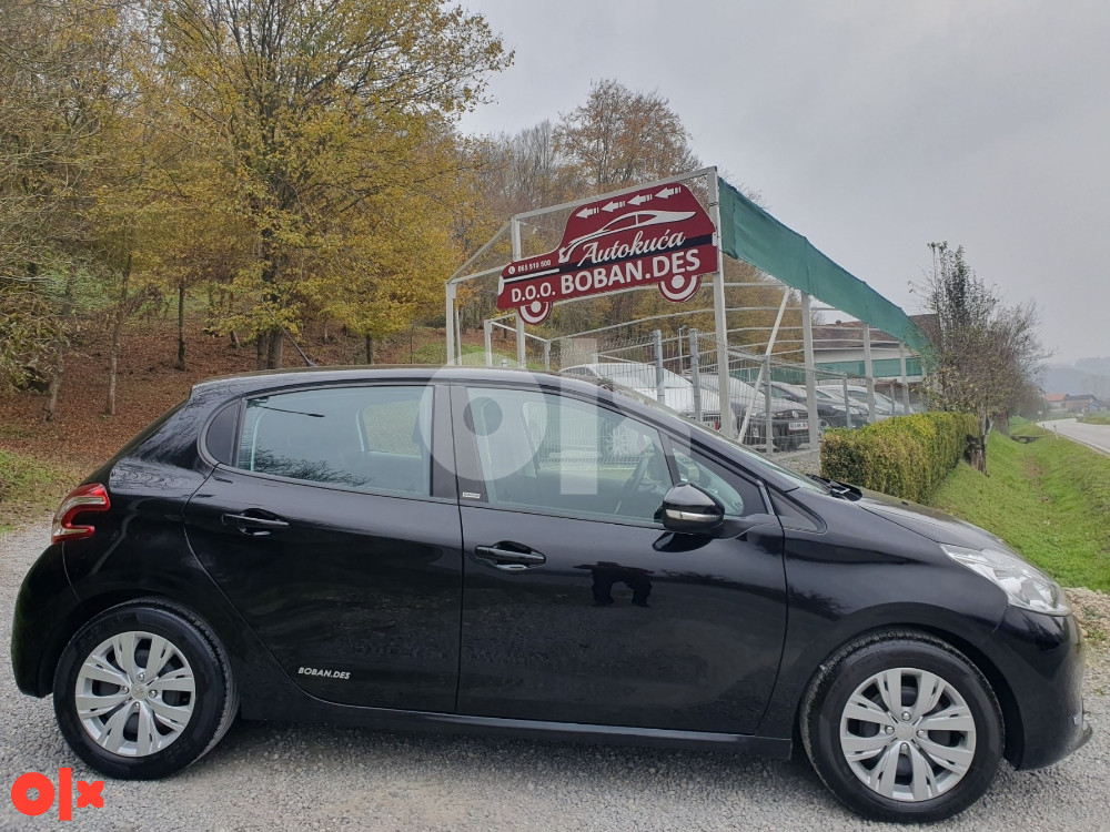 Peugeot 208 1.2/60KW*2014god*NAVIGACIJA*KLIMA