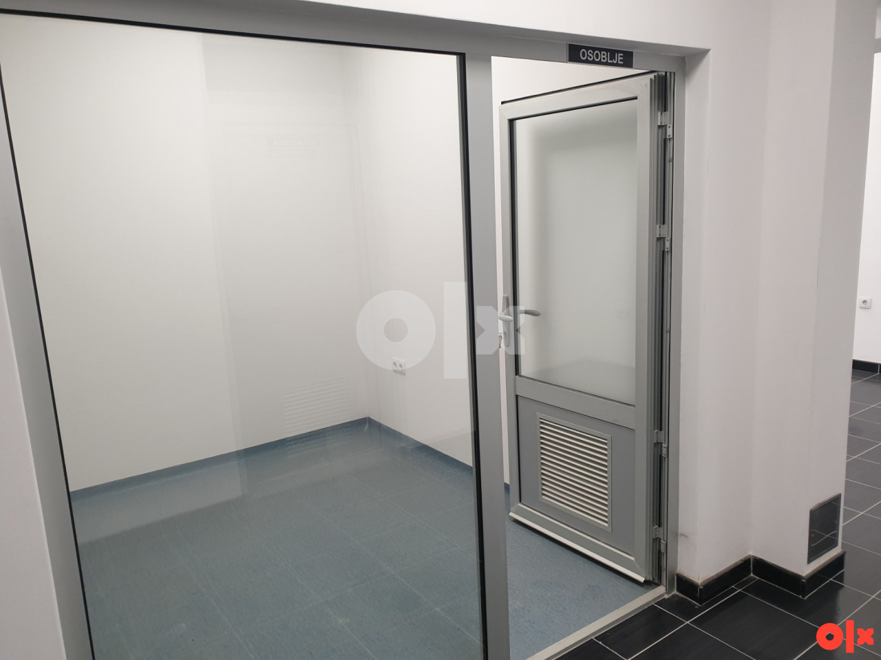 Poslovni prostor 205m2 pogodan za ordinaciju ili polikliniku 15