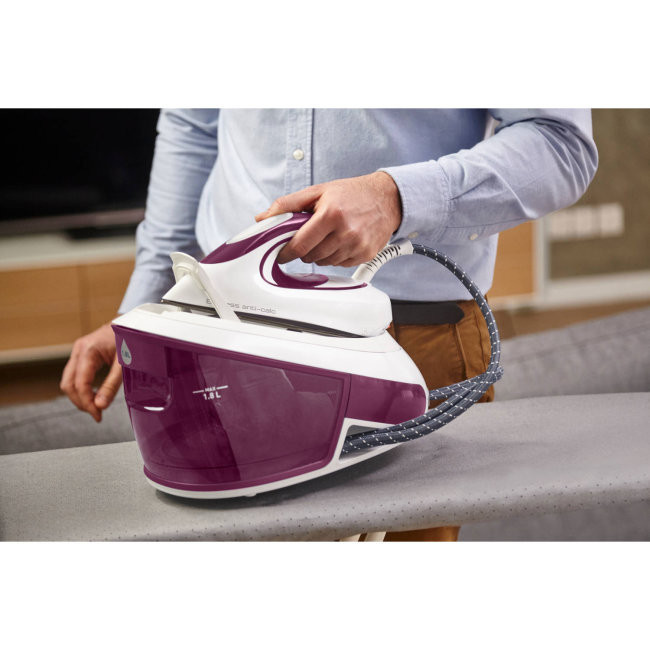 Pegla sa parnom stanicom Tefal SV8054E0 Express