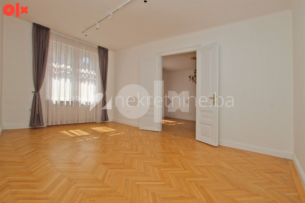 m2: Ferhadija / petosoban salonski stan 170m2 / 3. sp 2