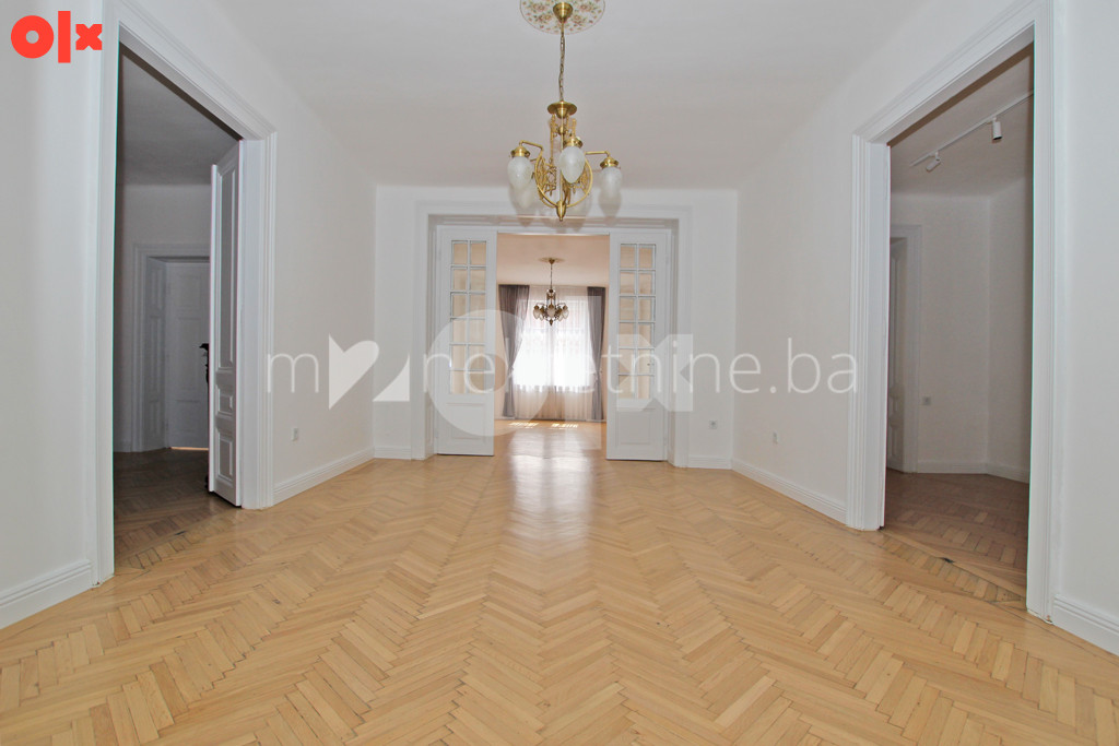 m2: Ferhadija / petosoban salonski stan 170m2 / 3. sp 7