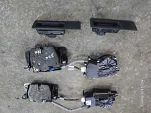 BMW X3 F25 F11 F31 ZABRAVAK BRAVA PREKIDAC GEPEKA