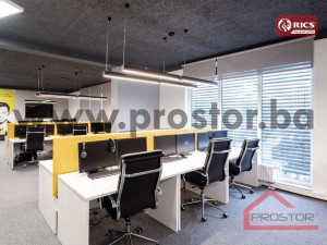 PROSTOR izdaje: Poslovni prostor, 54m2, Halilovići