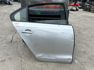 Vrata zadnja desna Volkswagen Jetta 2014
