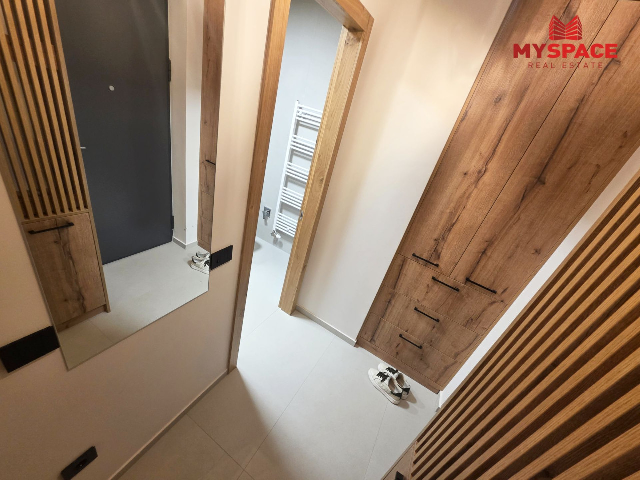 MY SPACE/ Apartman/ Bjelasnica/ NAMJESTEN/ 54 m2 16