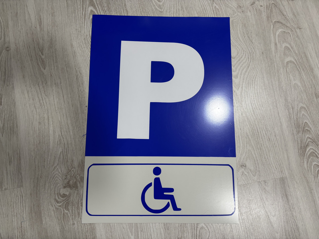 Metalni Znak Parking Za Invalide 65x45