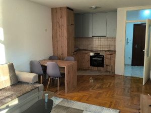 Stan Lukavica 44m2