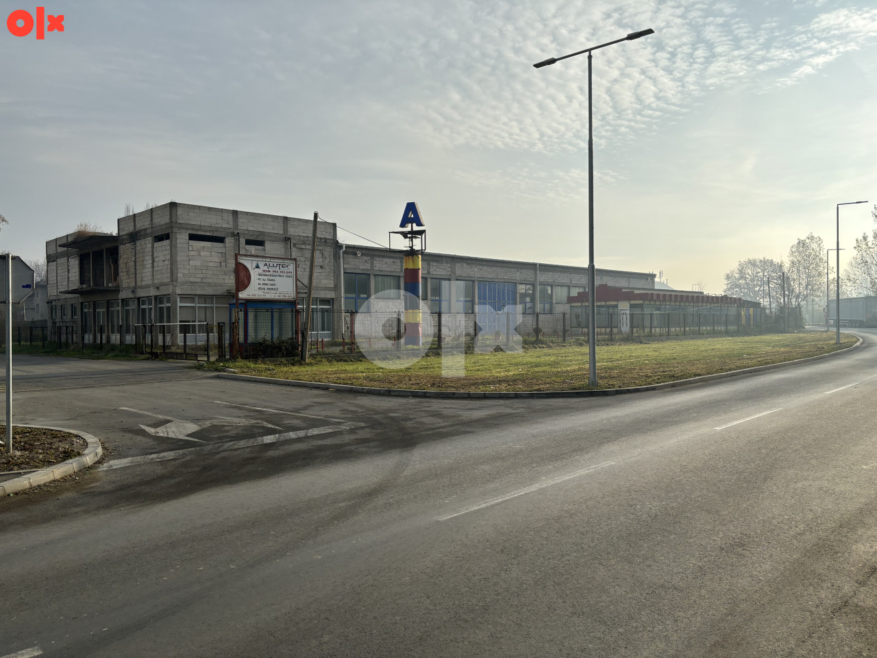 Skladišta i hale Lukavac 1050m2