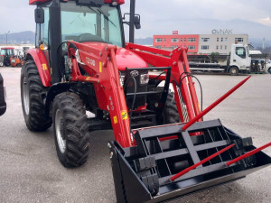 Utovarivač za traktor YTO TZ04D ; TZ06D i TZ10D sa priključcima