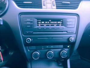 Multimedia škoda oktavia kao nova