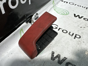 Rucica otvaranja haube Mercedes W204 (fotografija 2)