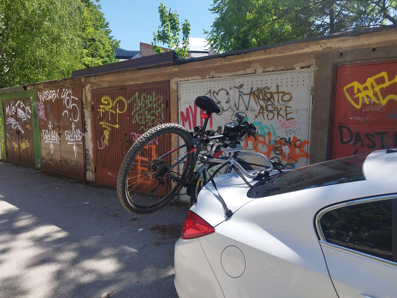 Nosac za 3 bicikla - Biciklo