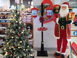 Djed Božićnjak novogodišnji ukras