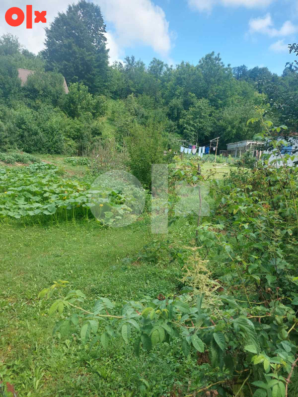 Zemljište Rakovica / 1051 m2 4