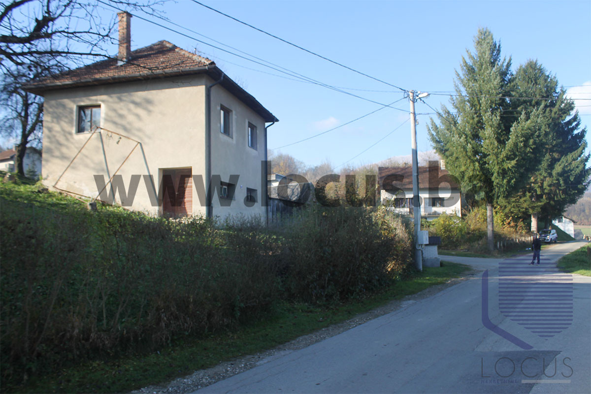 LOCUS prodaje: Kuća na parceli 5.494m2, Kreševo 2
