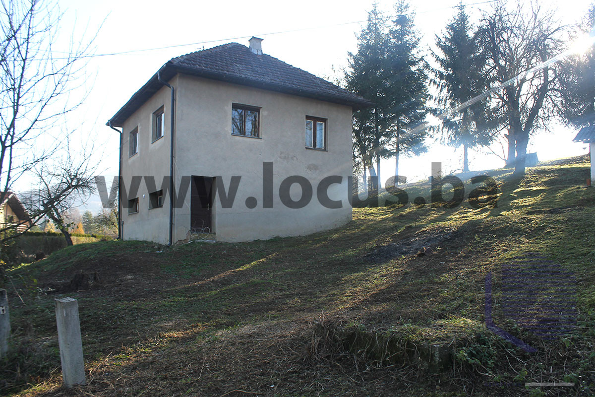 LOCUS prodaje: Kuća na parceli 5.494m2, Kreševo 3
