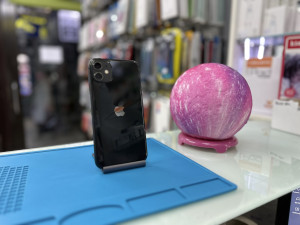 Apple iPhone 11 64GB 100%