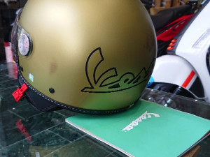Vespa Kaciga