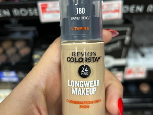 Puder Revlon Colorstay