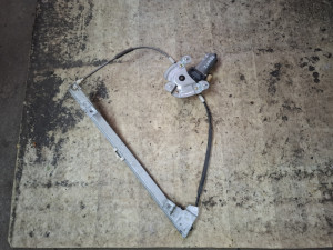 Podizac prednji desni renault megane 1