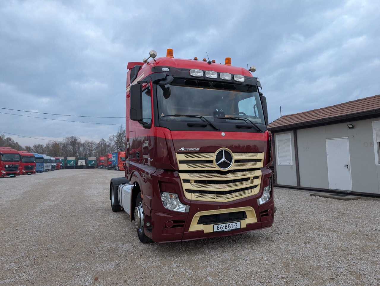 KAMION MERC.1842 SA 640 TKM. 2016.GOD.STANDARD