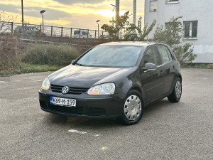 Volkswagen VW Golf 5 V TDI REGISTROVAN