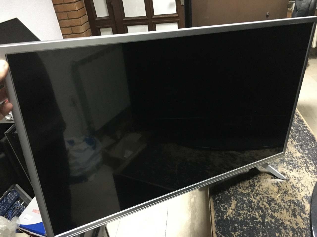 TV Tesla 32T303SH dijelovi