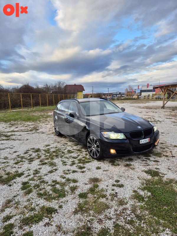 BMW 330 XDRIVE  2011 UVOZ CH