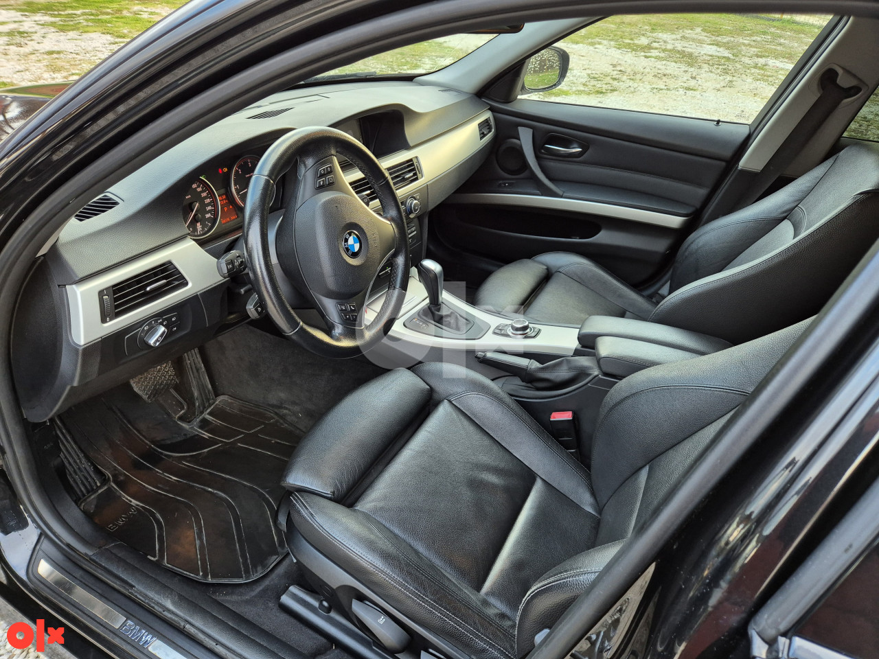 BMW 330 XDRIVE  2011 UVOZ CH