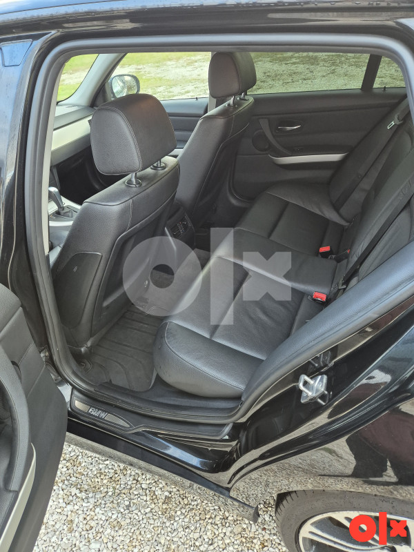 BMW 330 XDRIVE  2011 UVOZ CH