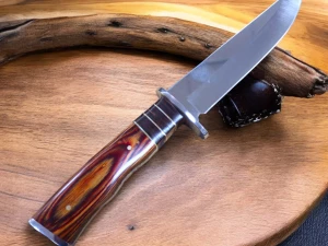 Nož za lov,ribolov