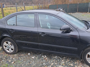 VRATA PREDNJA ZADNJA SKODA OKTAVIA 2012 GOD