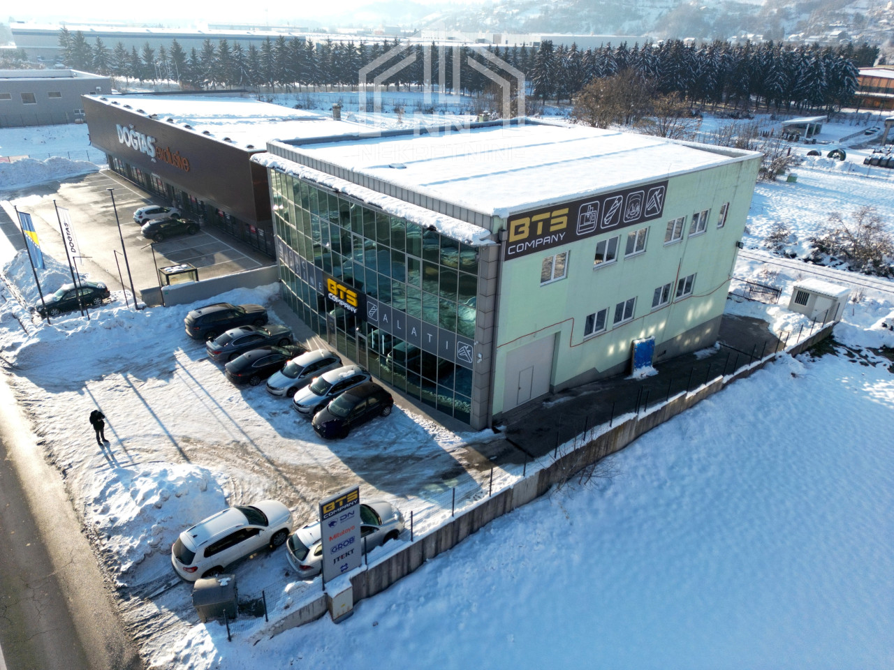 NN Nekretnine : Poslovni prostor 320 m2 - Rajlovac 2