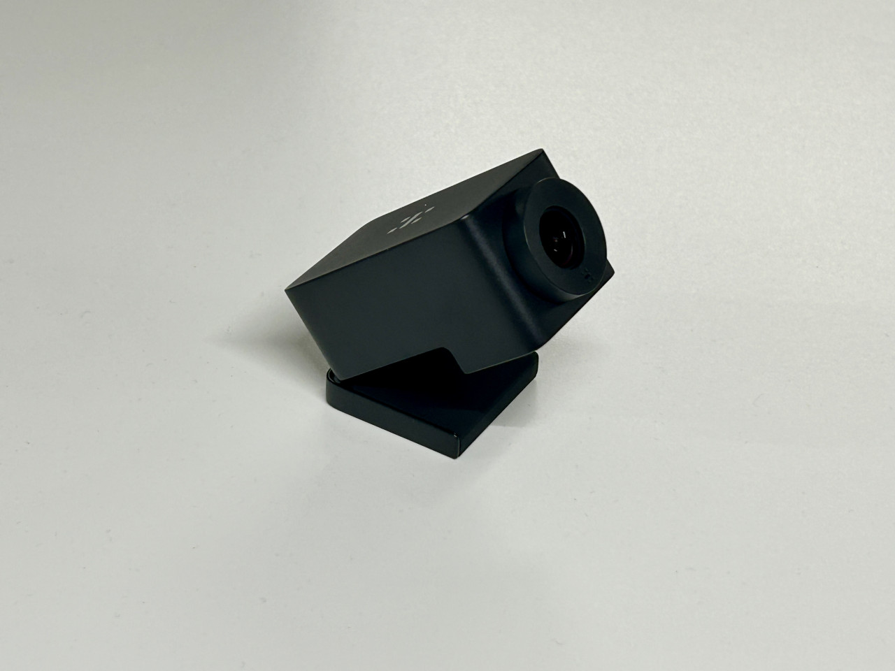 Huddly IQ - Profesionalna AI web kamera, 1080p Webcam